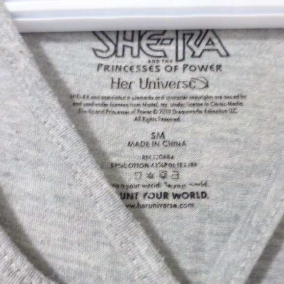 HER UNIVERSE She-Ra light gray graphic shirt - Picture 3 of 8